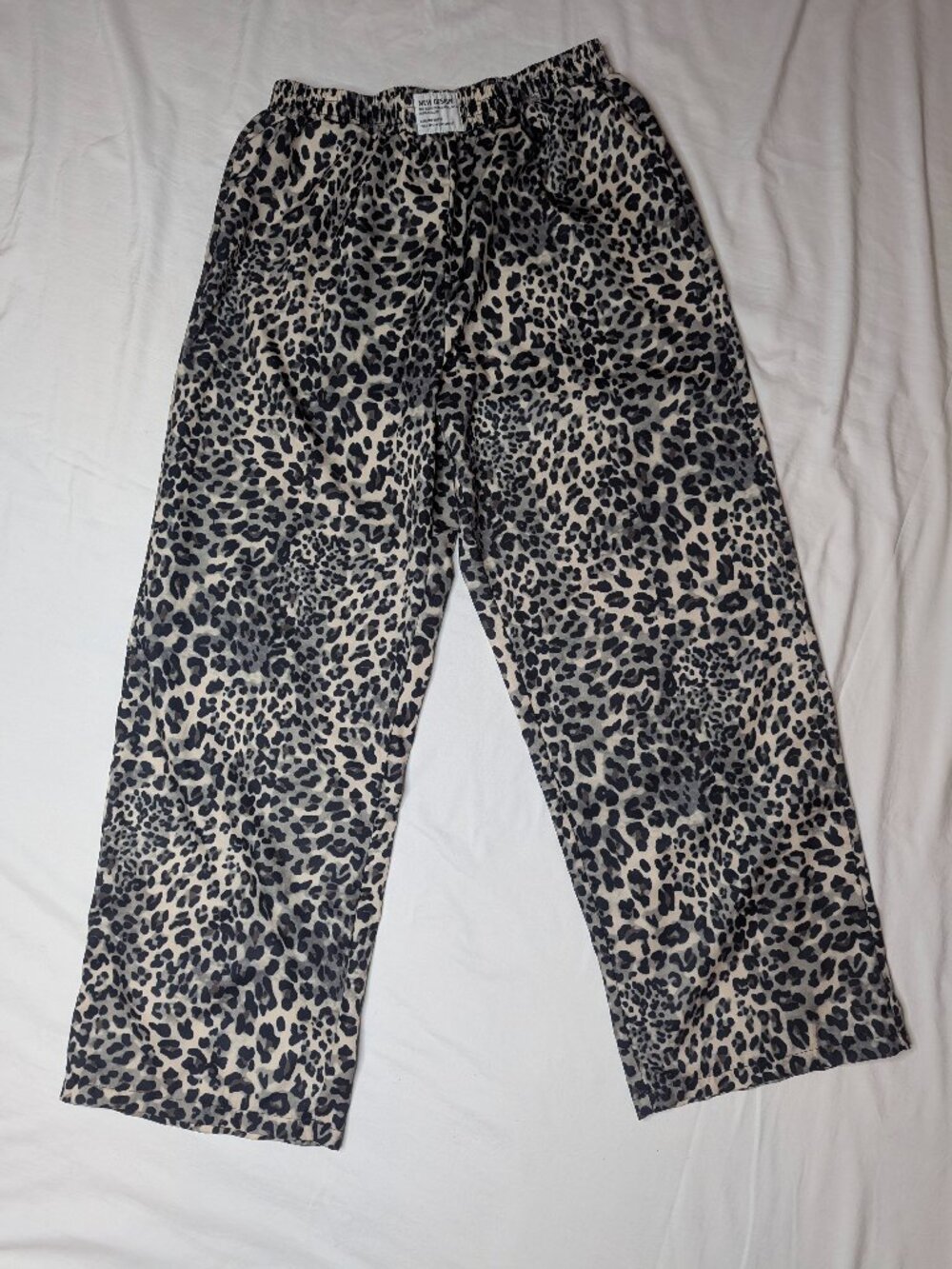 Women’s Cheetah Print Silky Pants – Size XL
